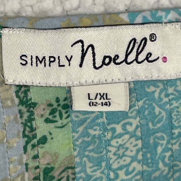 Women’s Simply Noelle L/XL(12-14) Blue/Green Top - Picture 11 of 15